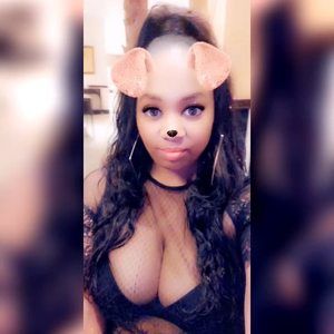 Meet your Posher, Latavia